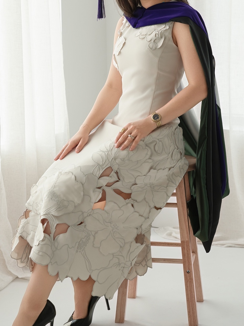 LEO LIN Cleo Appliqué Sleeveless Midi Dress - Picture 2 of 9